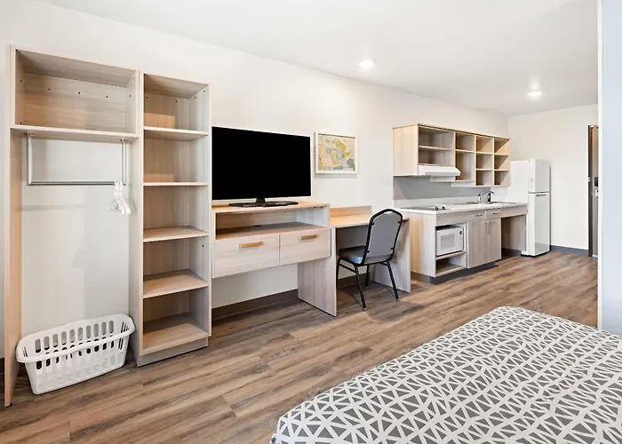 Woodspring Suites Billings